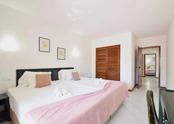 Bellavista Avenida By Beguest