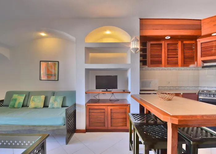 Bellavista Avenida By Beguest Aparthotel 3*