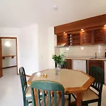 Bellavista Avenida By Beguest 3*