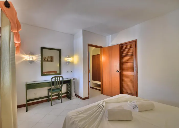 Apartahotel Bellavista Avenida By Beguest Albufeira